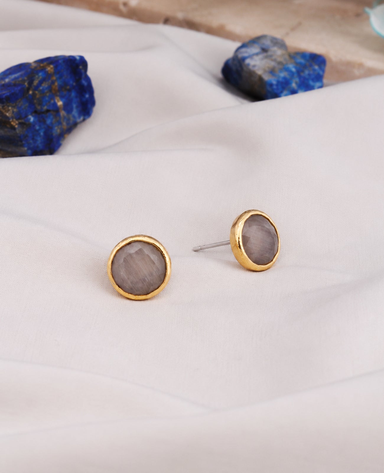 Cat Eyes Earring