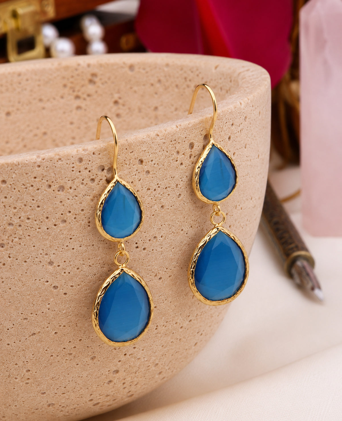 Cat Eyes Earring