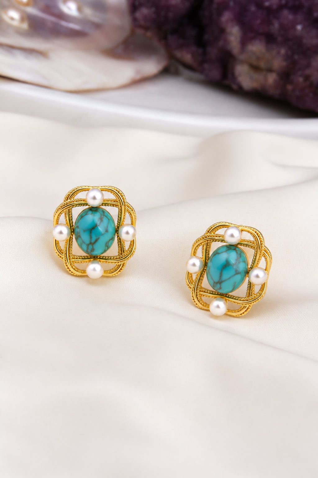 Pearl & Lapis Earring