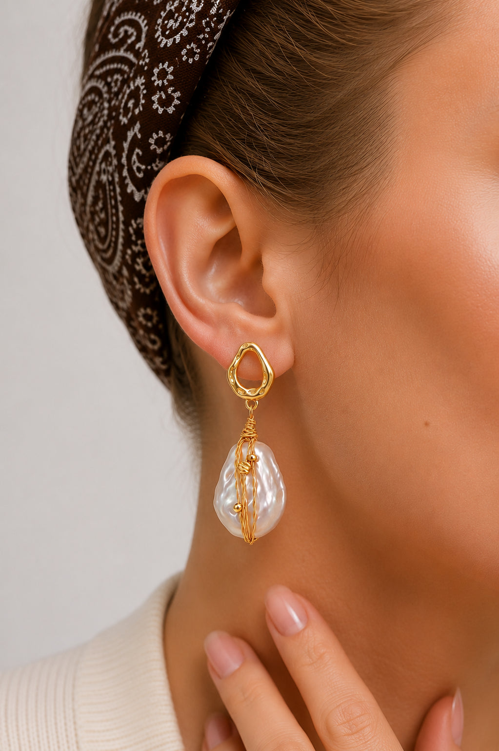 Pearl Earring