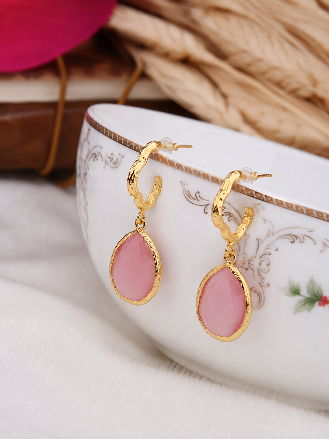 Cat Eyes Earring