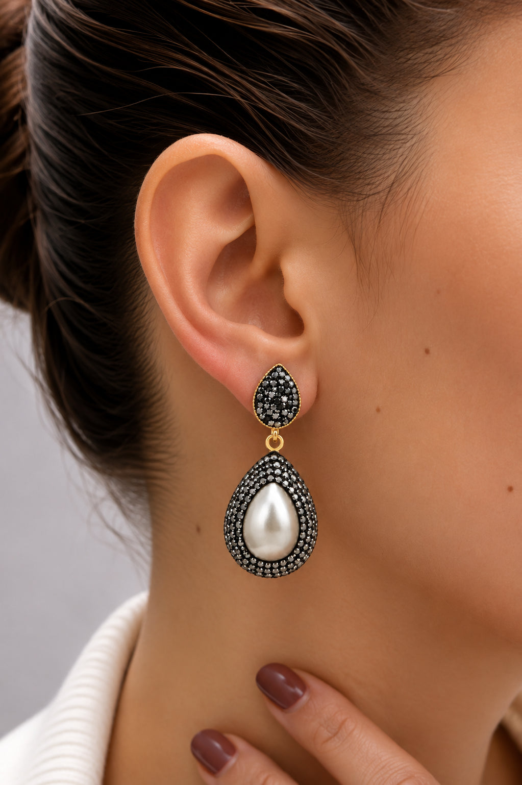 Pearl Earring