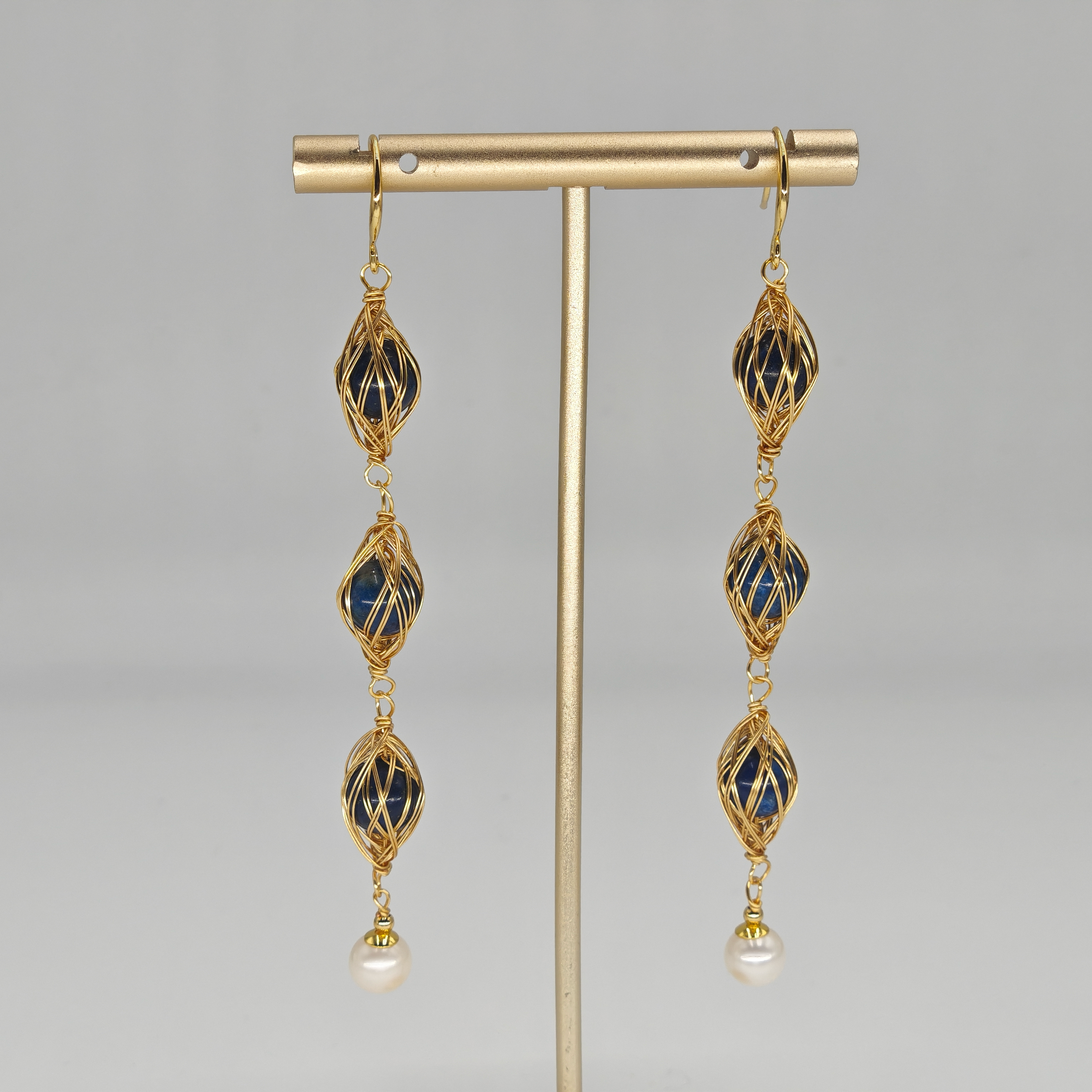 Lapis & Pearl Earring