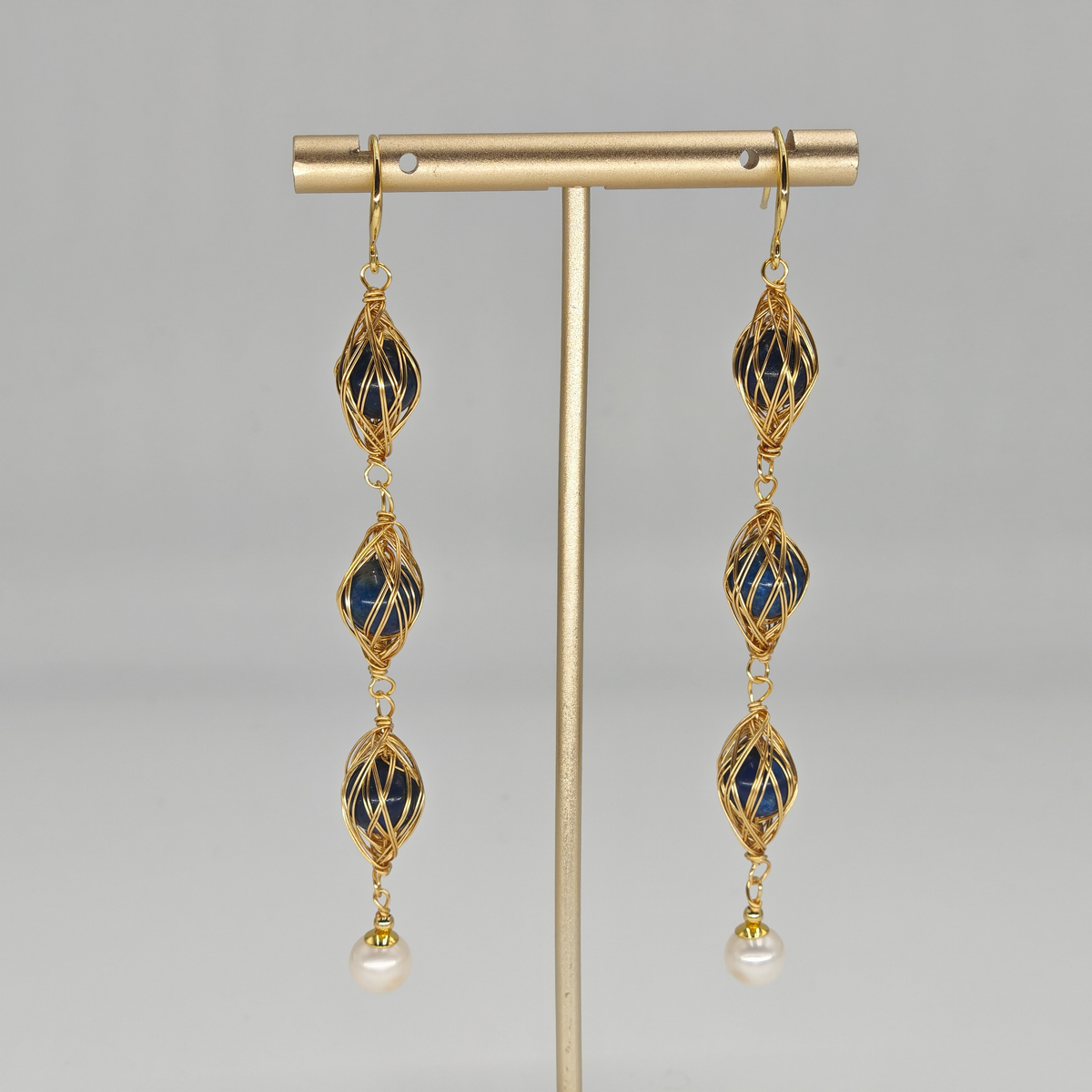 Lapis & Pearl Earring