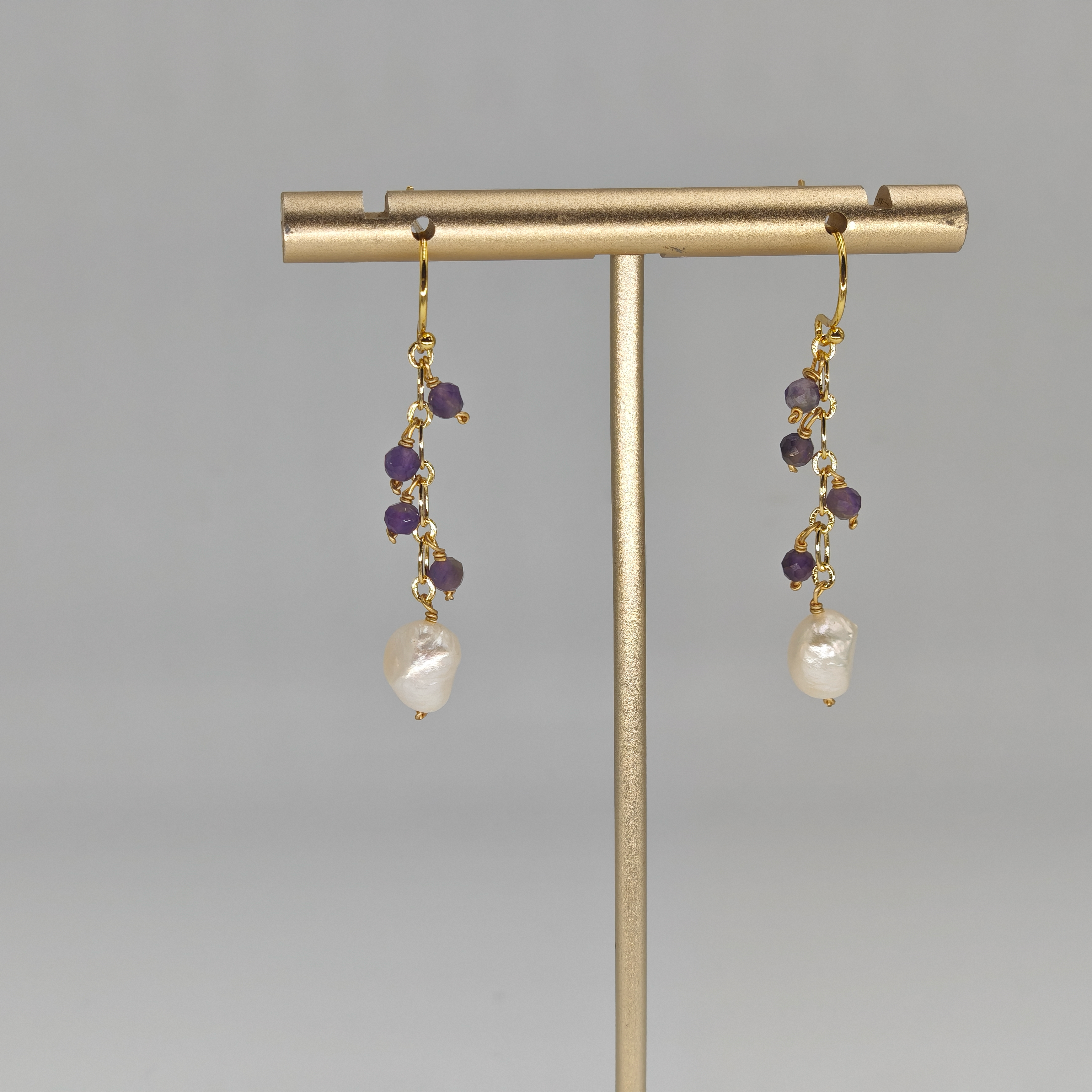 Amethyst & Pearl Earring
