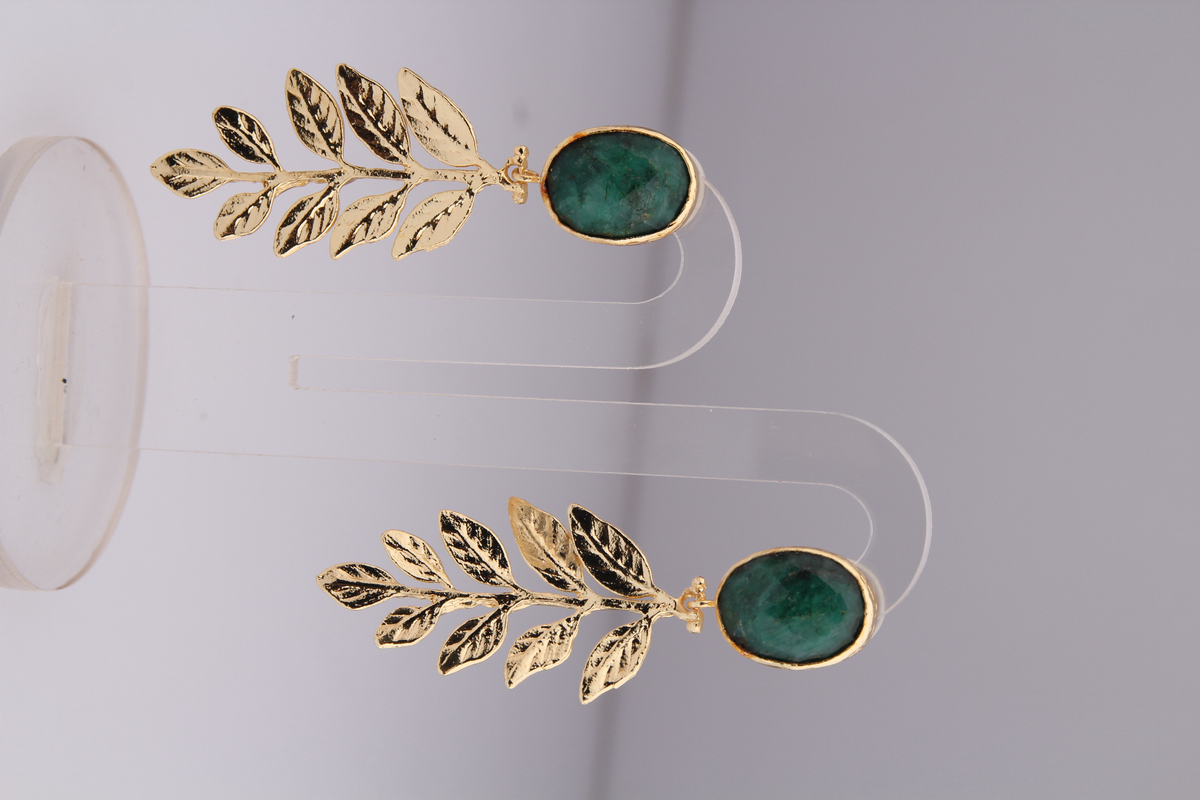 Root Emerald Earring