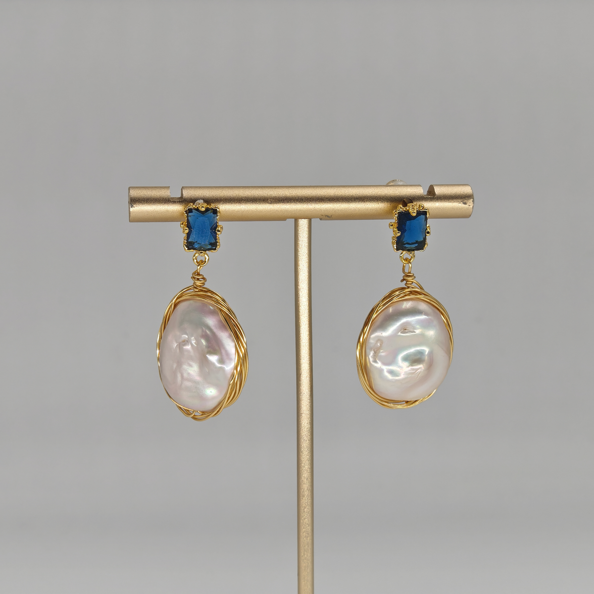 Pearl & Zircon Earring