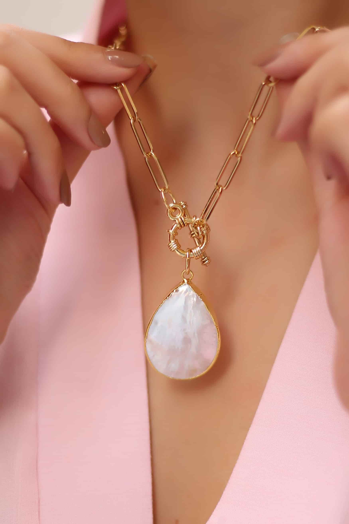 Nacre Collier