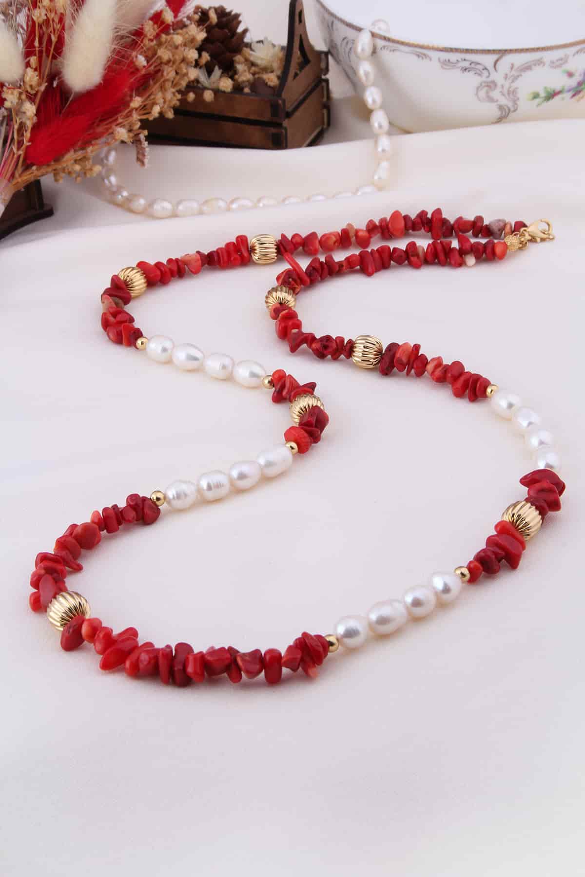 Pearl & Coral Collier