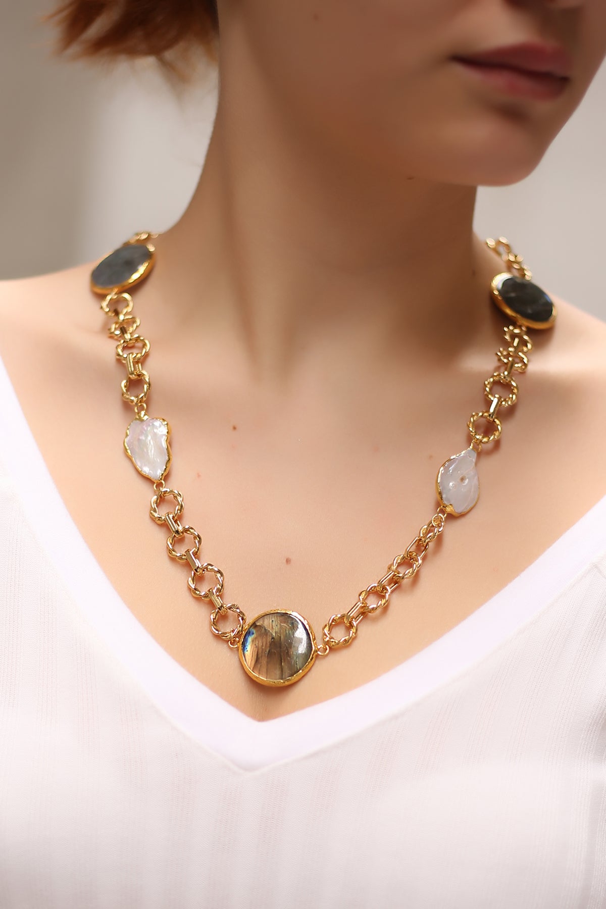 Pearl & Labradorite Collier