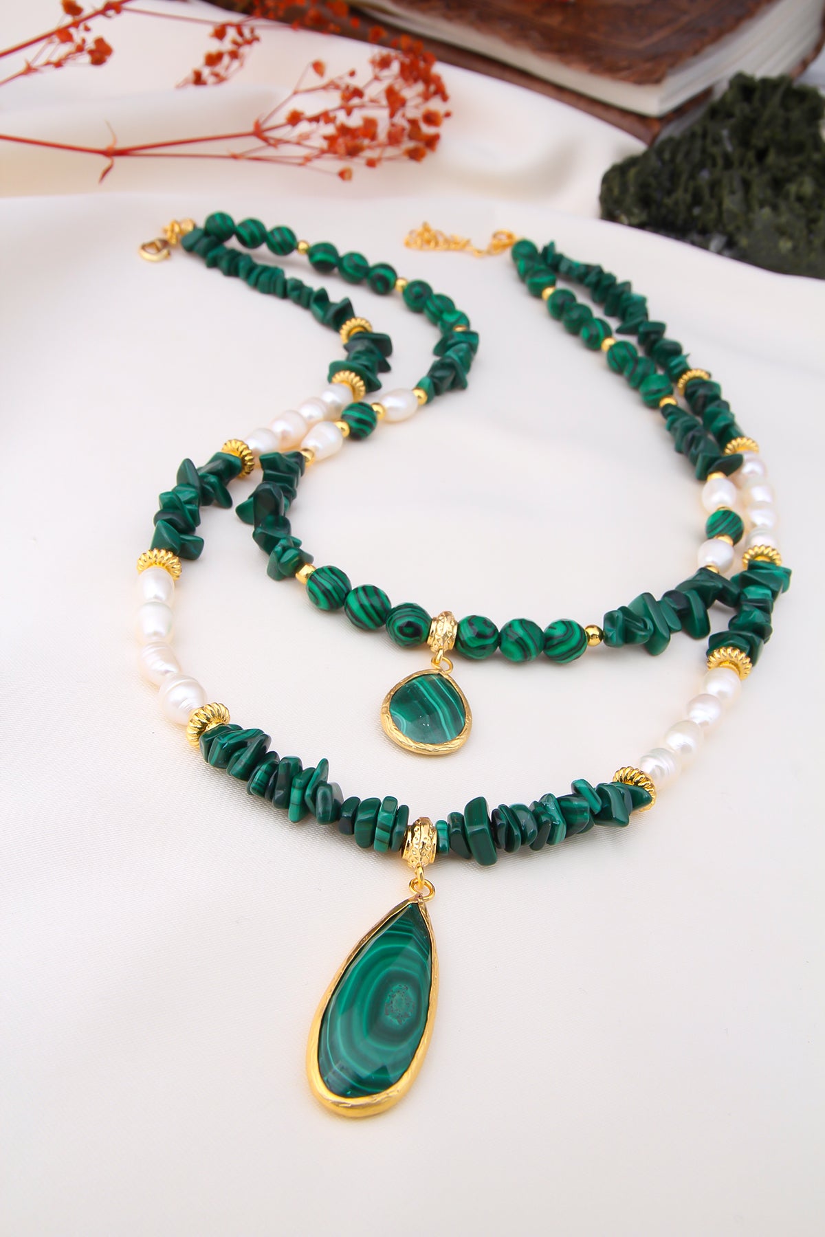 Pearl &amp; Malahite Necklace