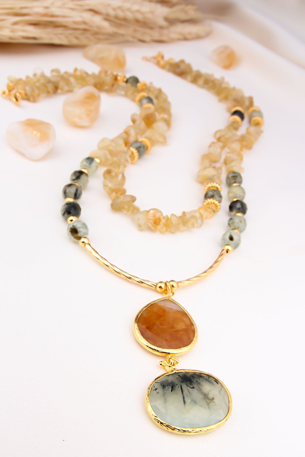 citrine & prinayt Collier