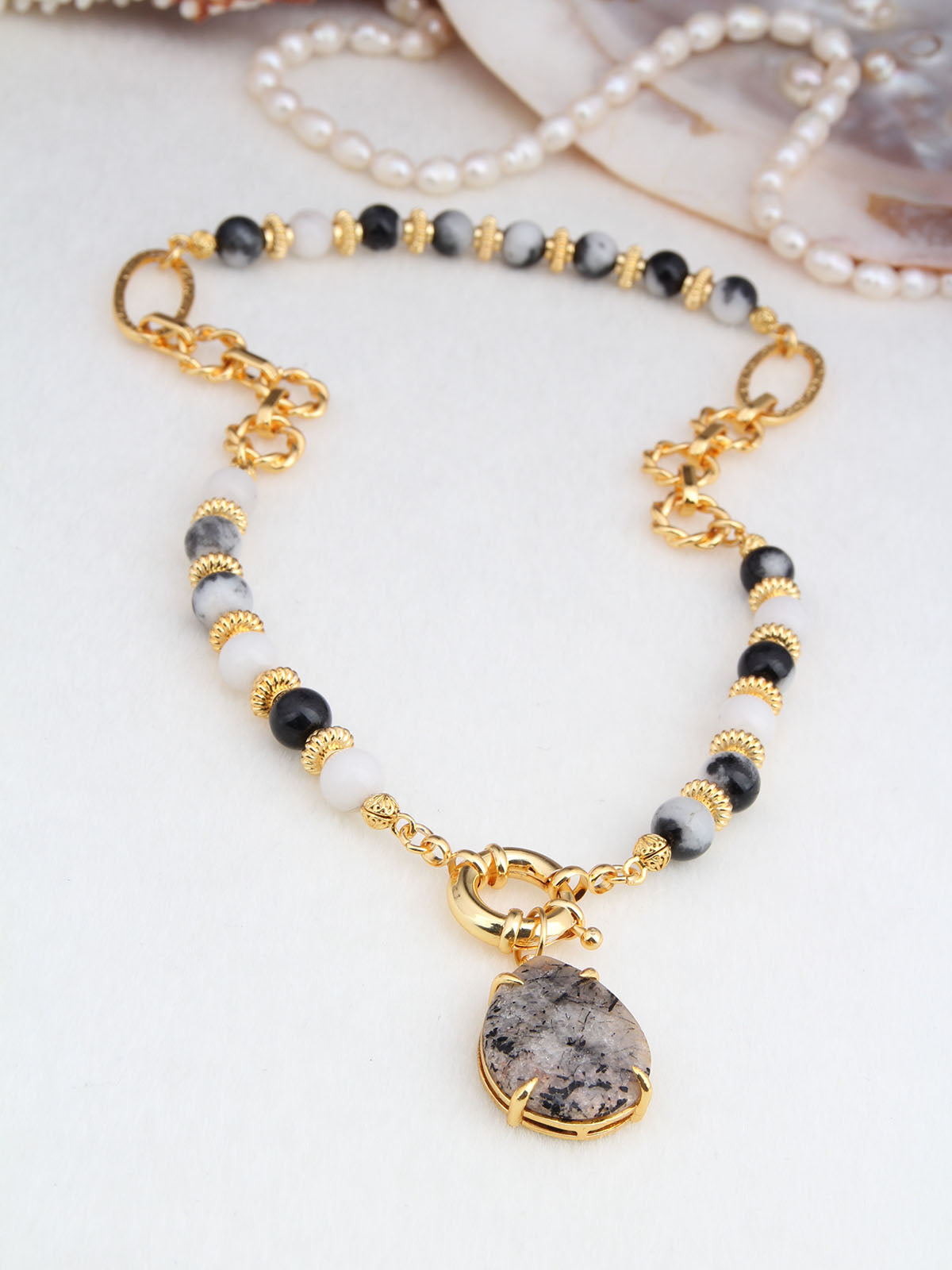 Black Routile Collier