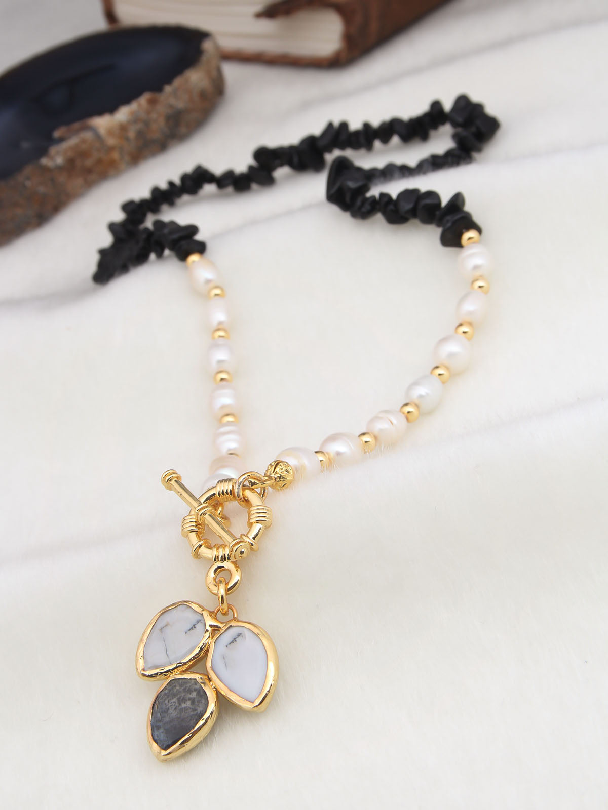 Onix & Pearl Necklace
