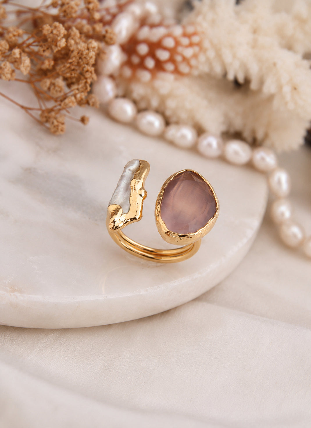 Pearl & Cat Eyes Ring