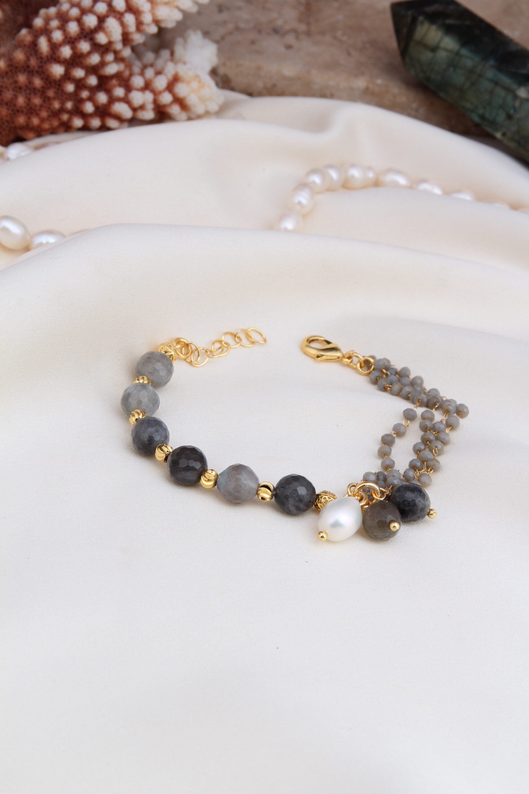 Labradorite & Pearl Bracelet