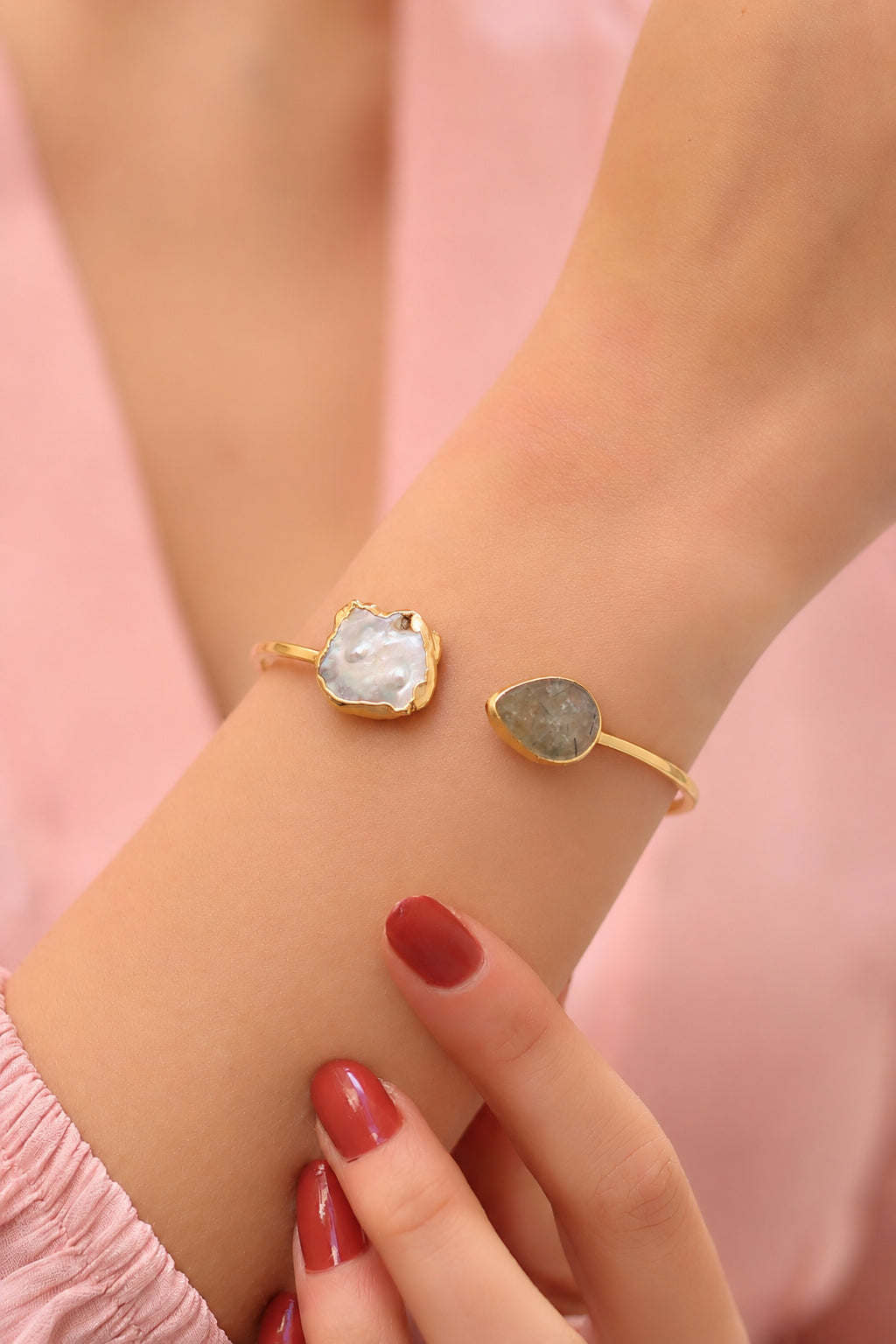 Pearl & Prihnite Bracelet