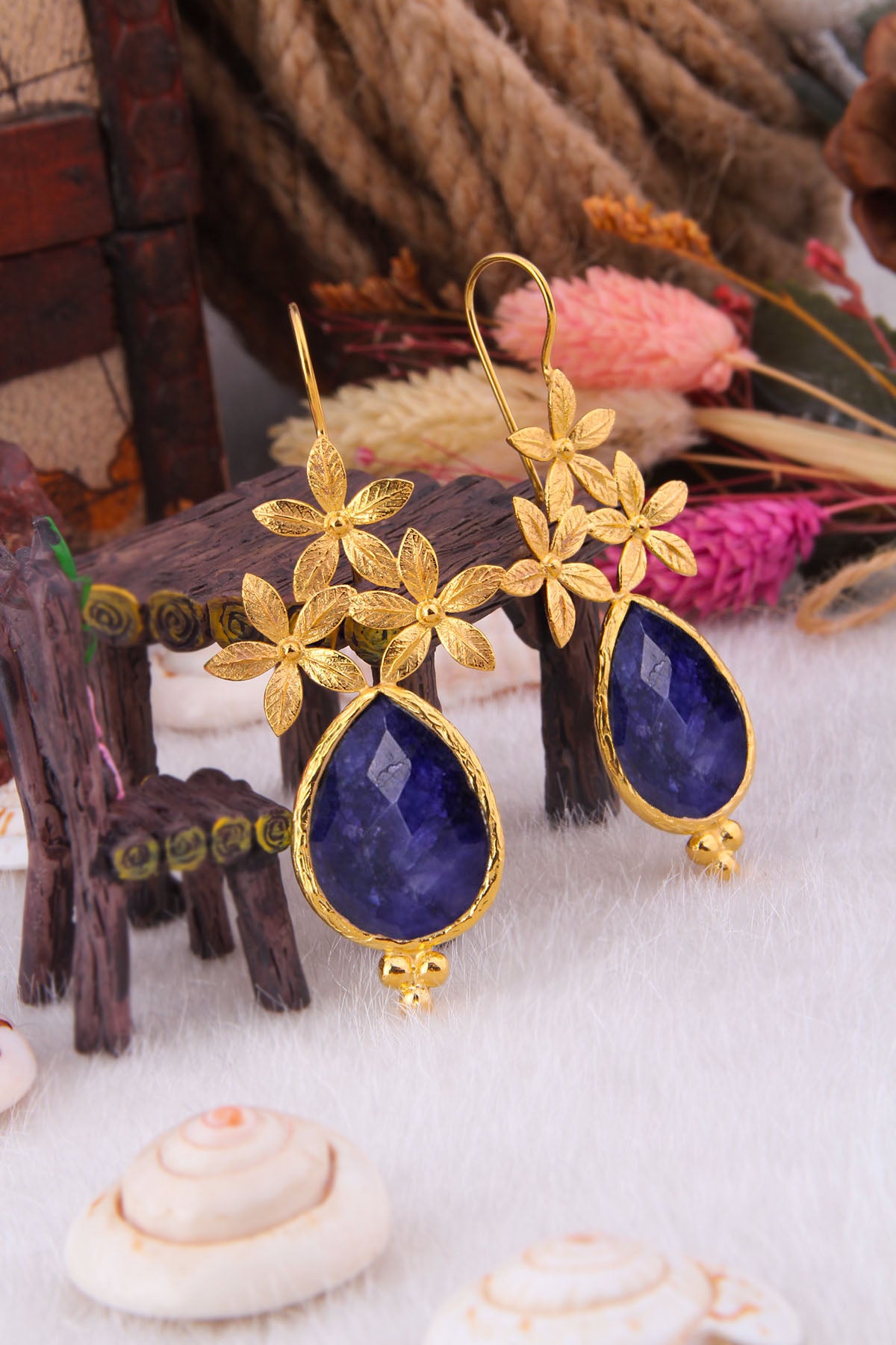 Saphire Earring