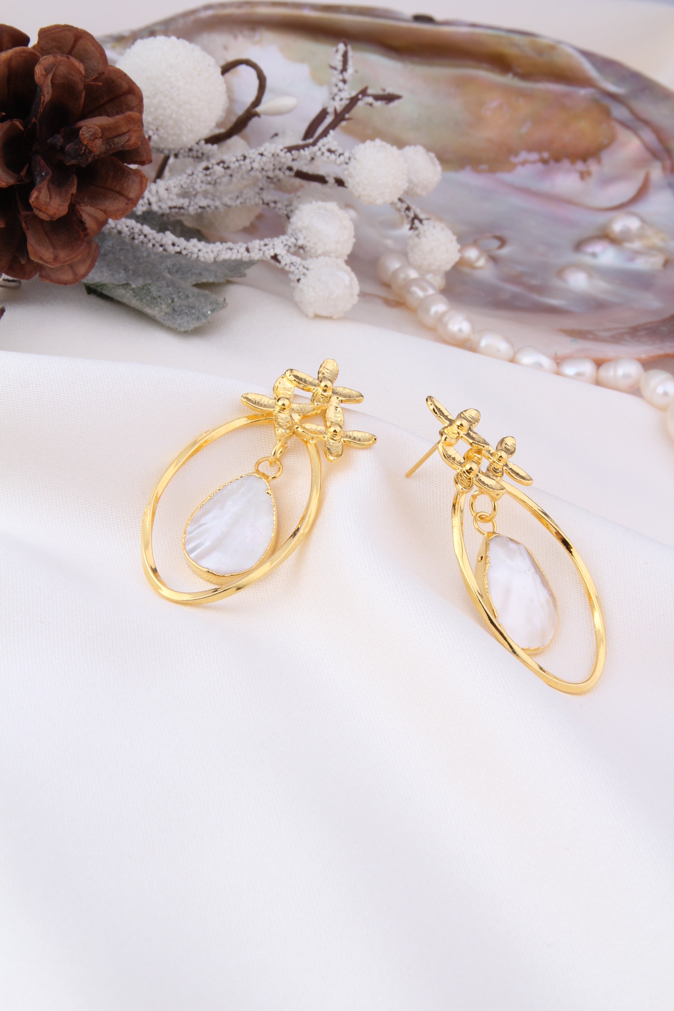 Nacre Earring