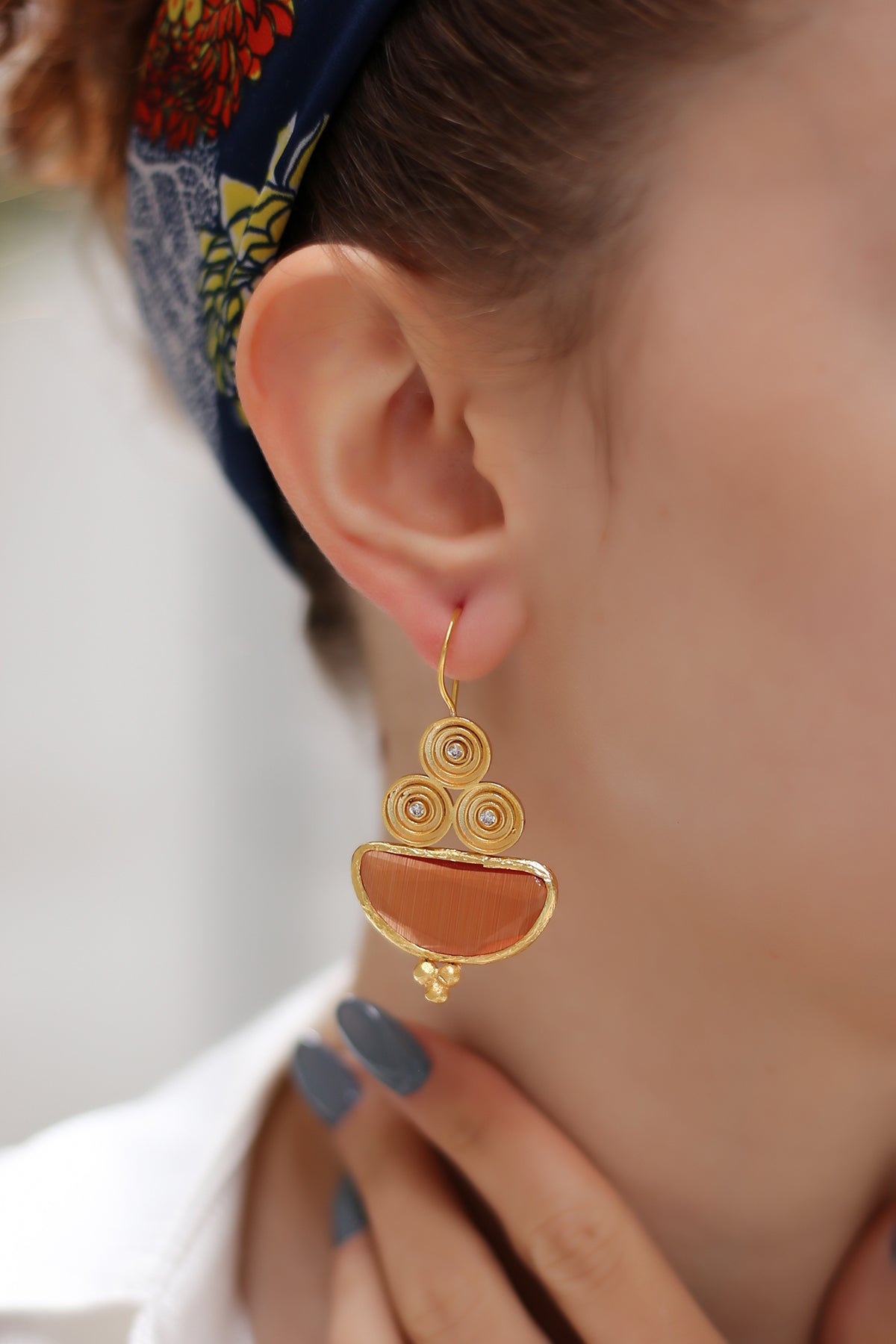 Cat Eyes Earring