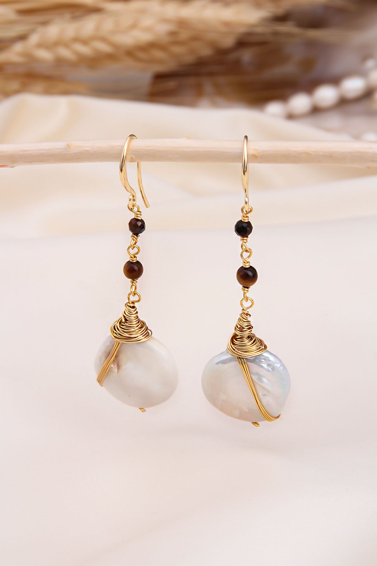Pearl & Tiger Eyesbracelet