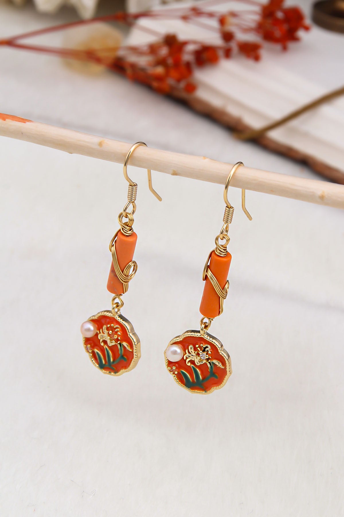 Emanel & Pearl Earring