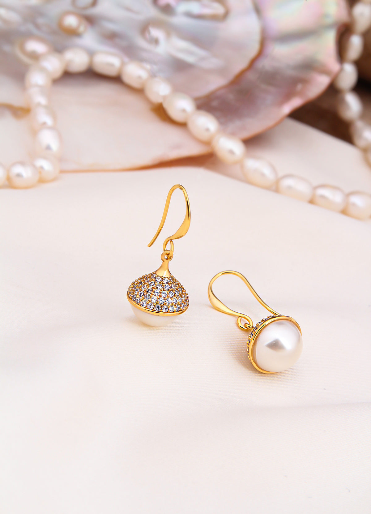 Zircon & Pearl Earring
