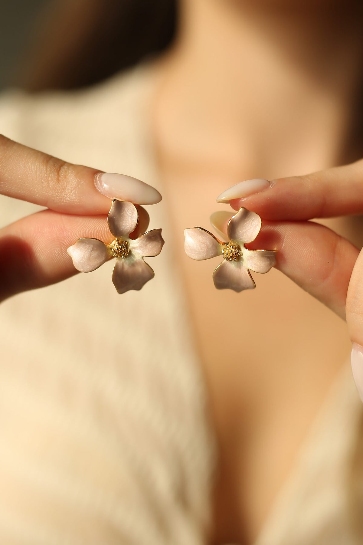 Nacre Earring