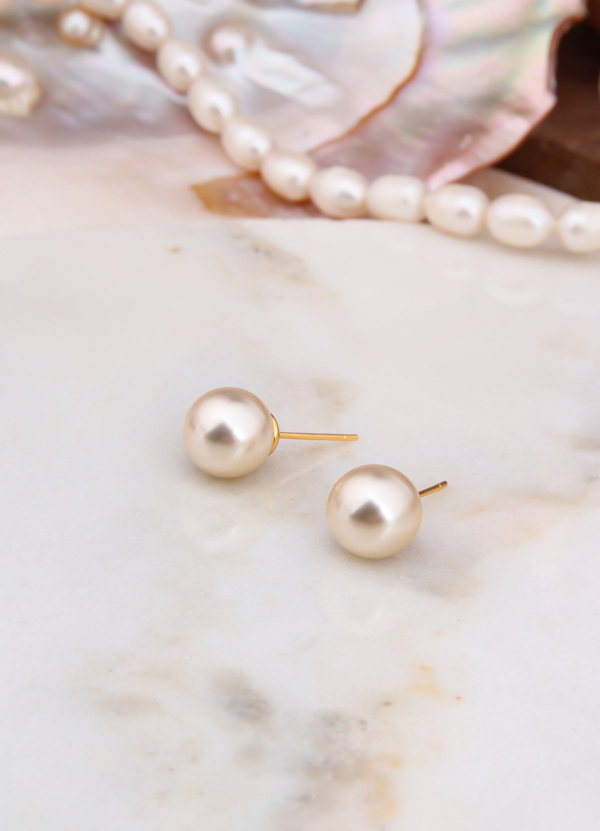 Pearl Earring