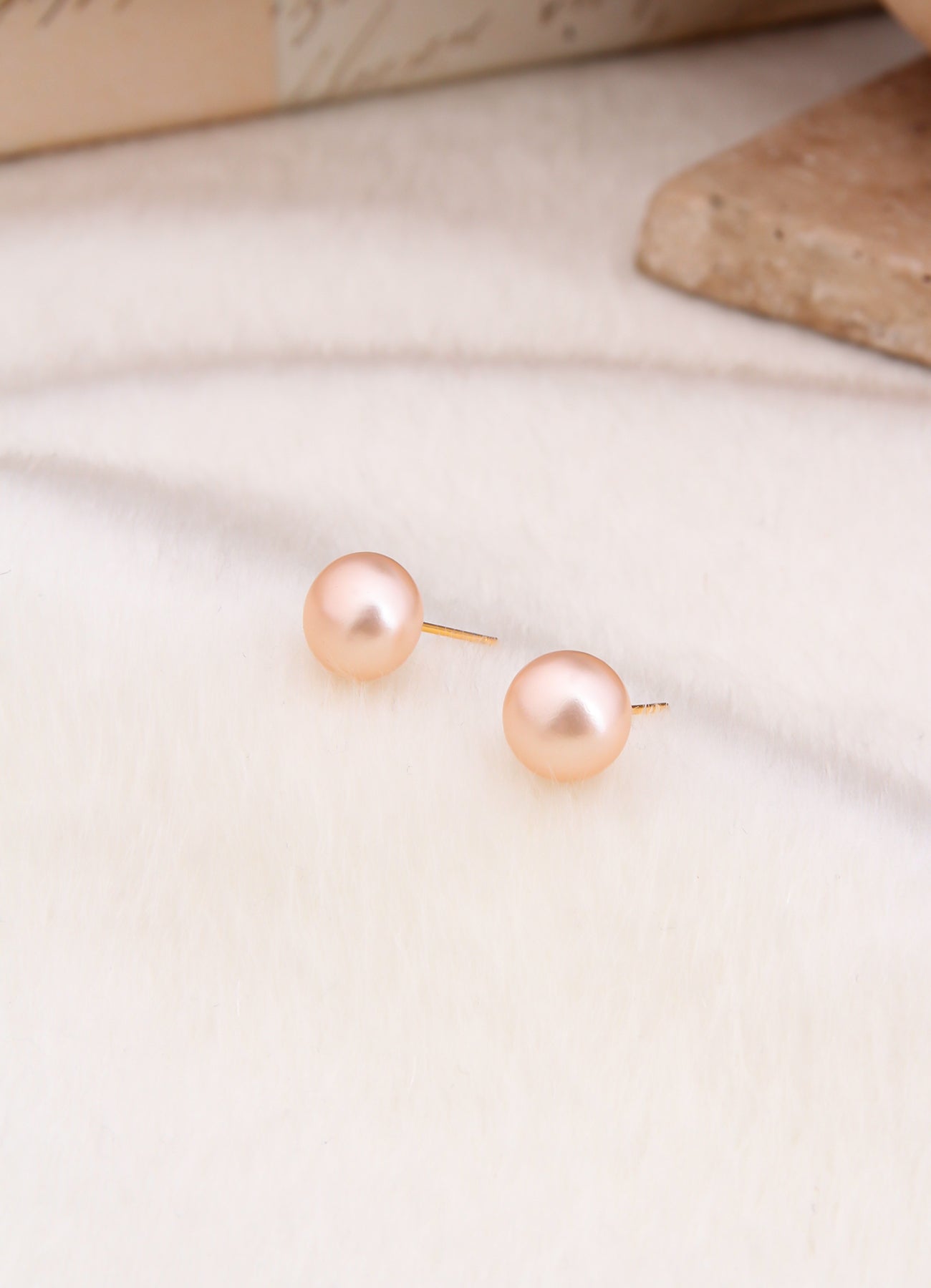 Pearl Earring