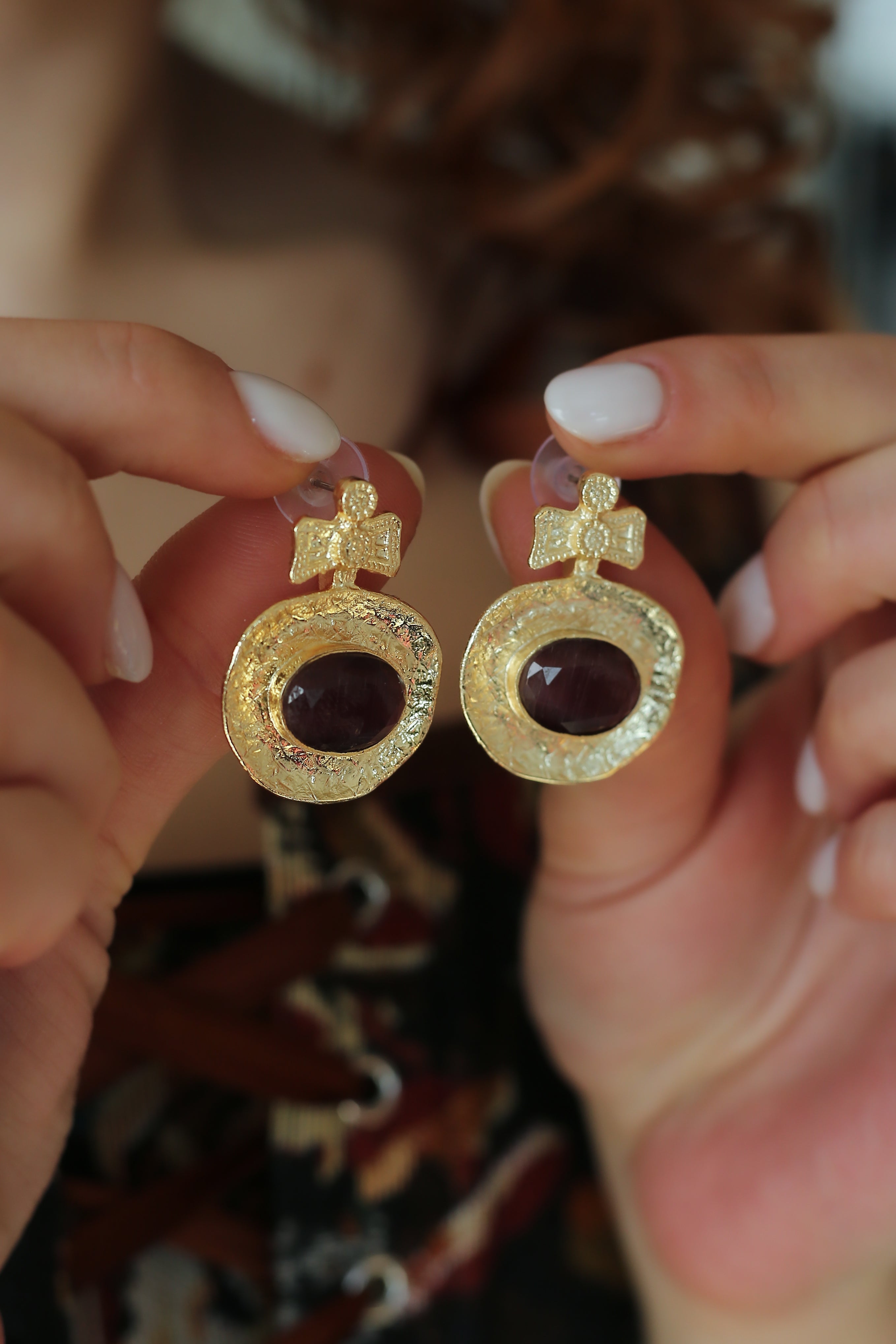 Cat Eyes Earring