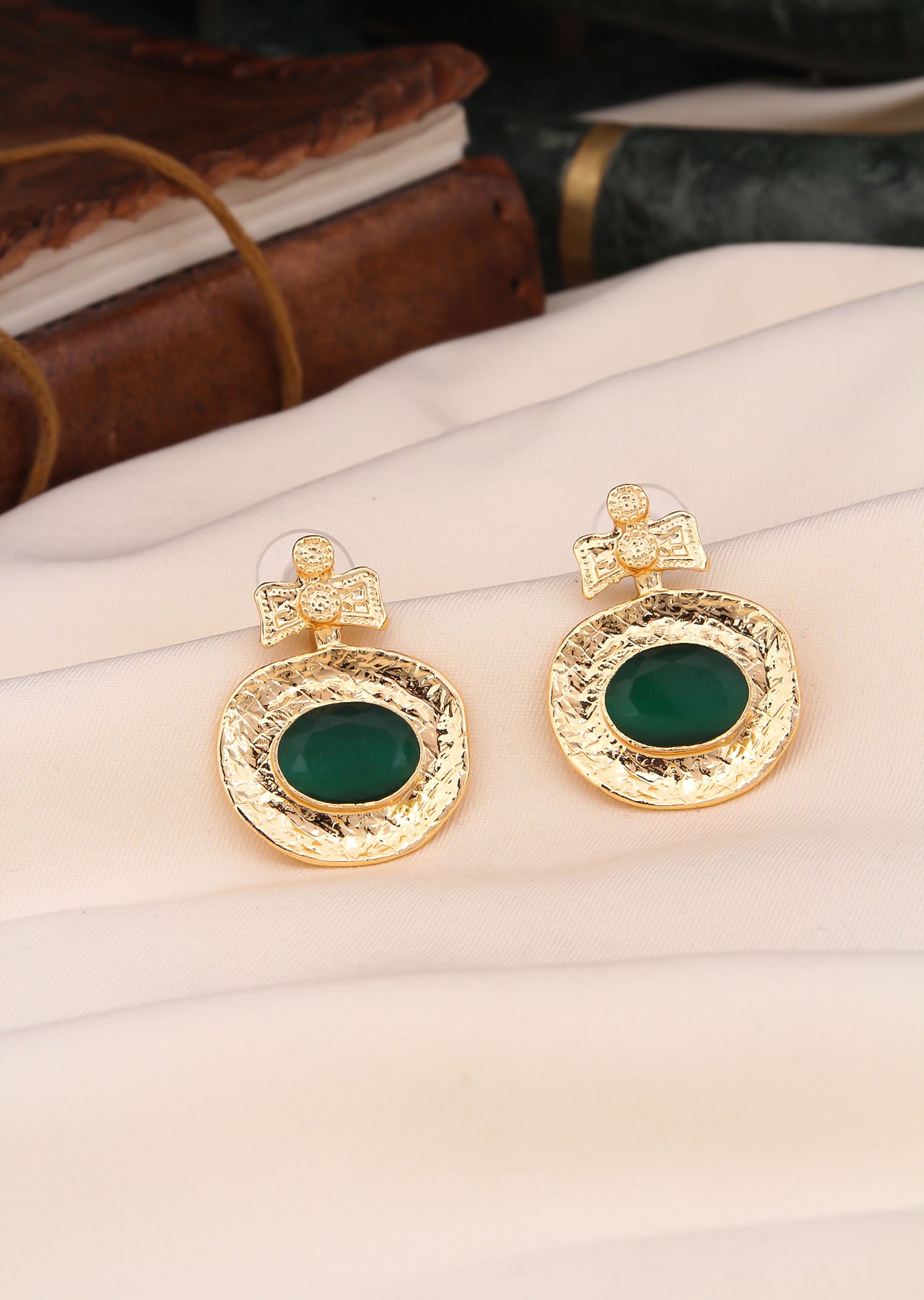 Cat Eyes Earring