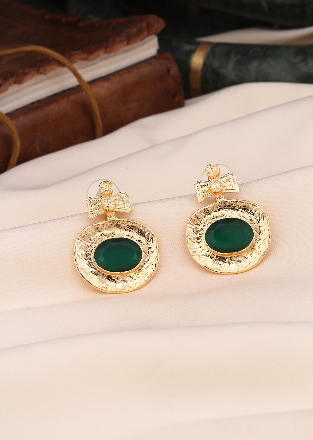 Cat Eyes Earring