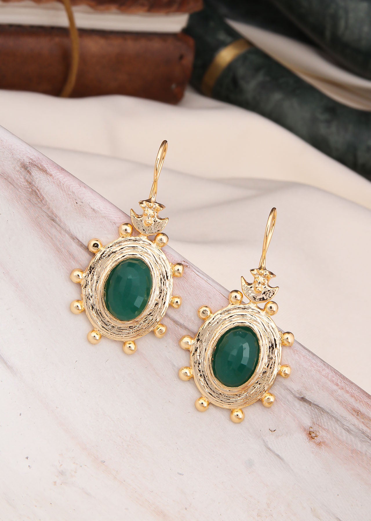 Cat Eyes Earring