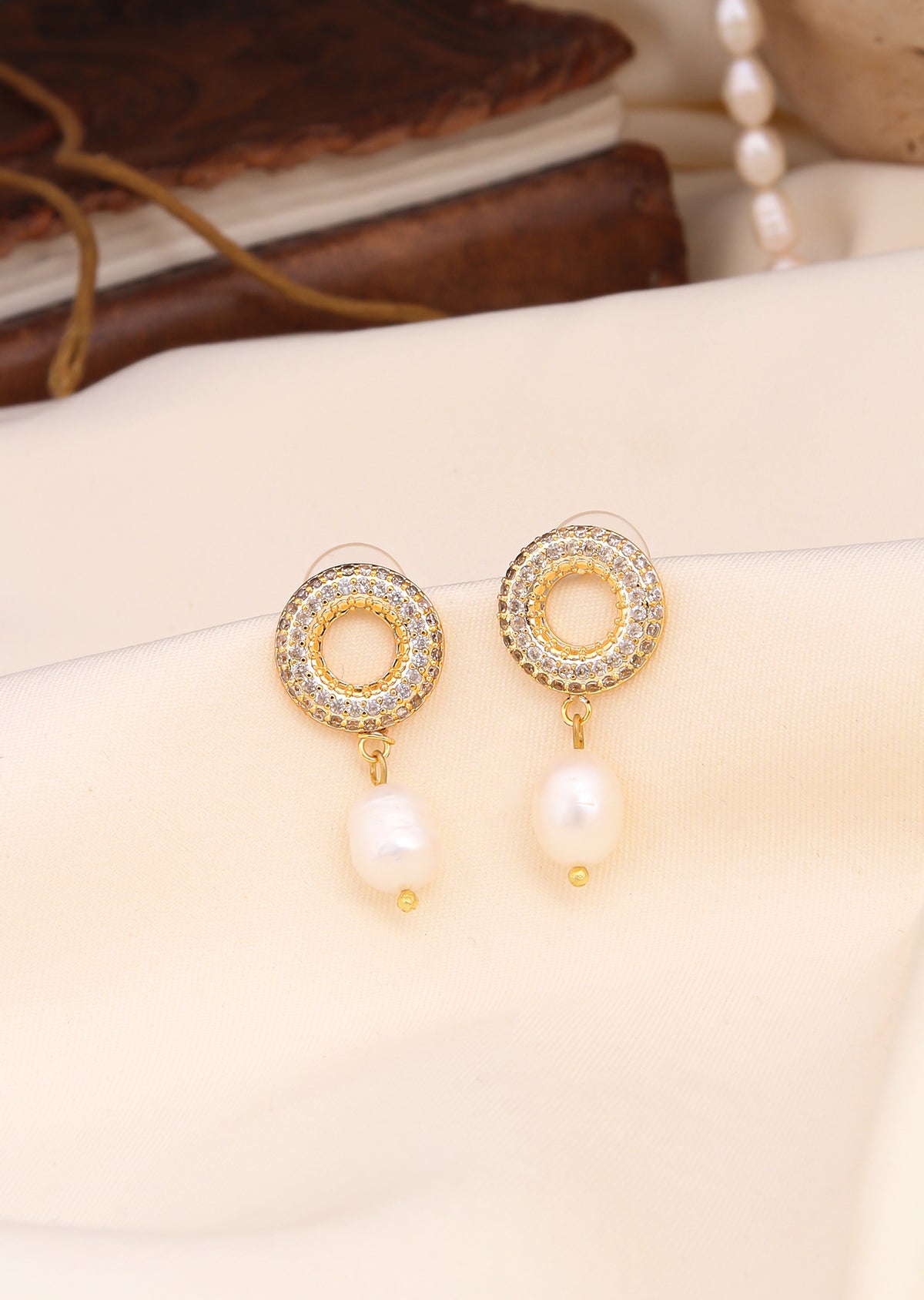 Pearl & Zircon Earring