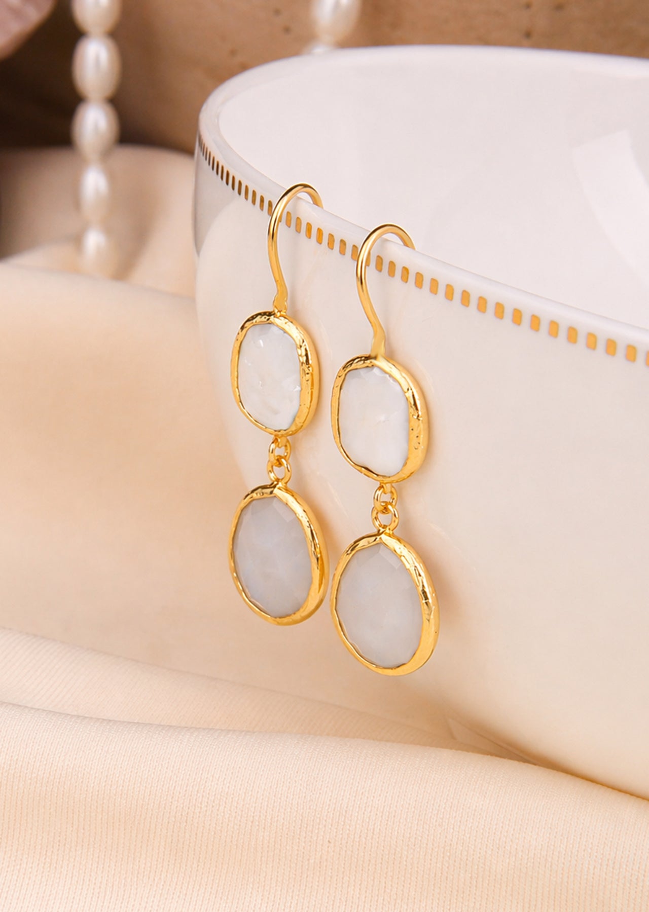 Pearl & Moonstone Earring