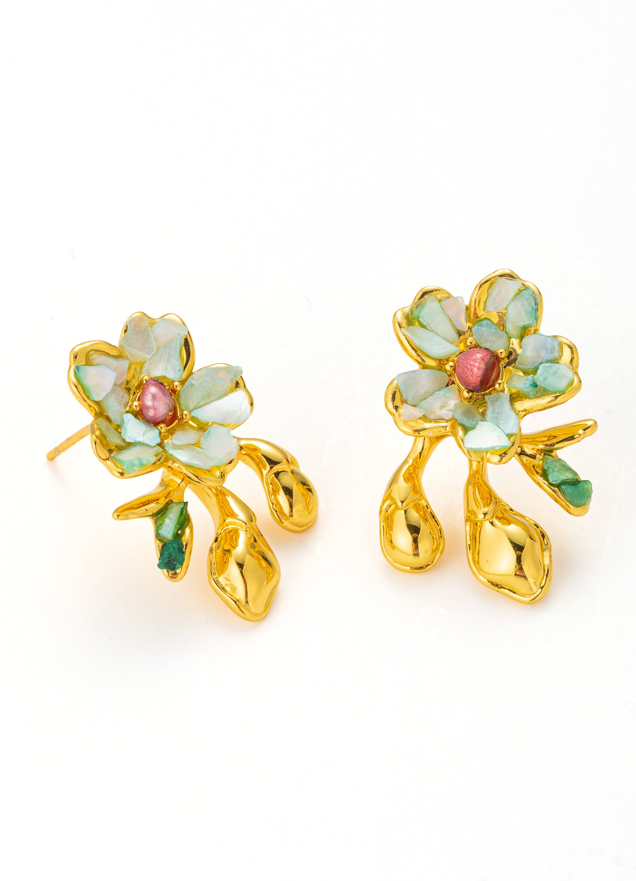 Nacre & Pearl Earring