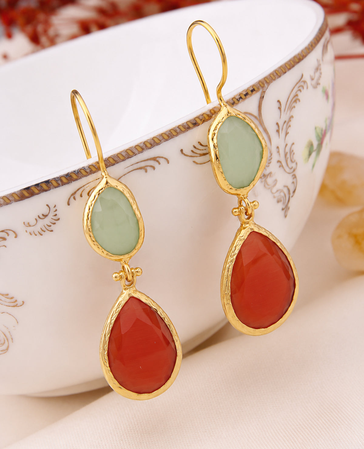 Cat Eyes Earring
