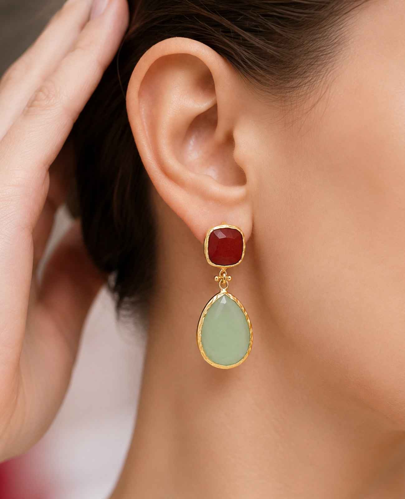Cat Eyes Earring