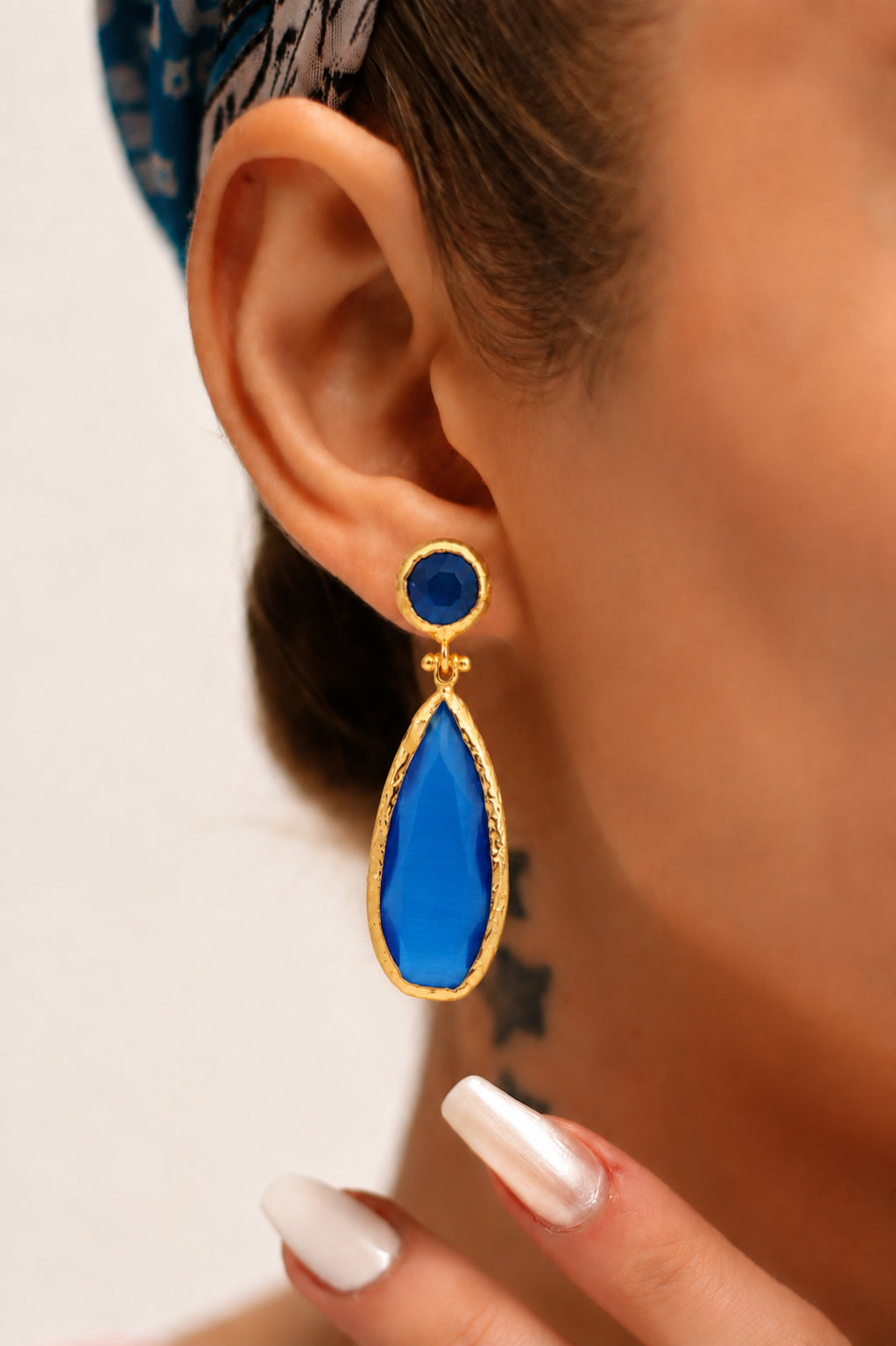 Cat Eyes Earring