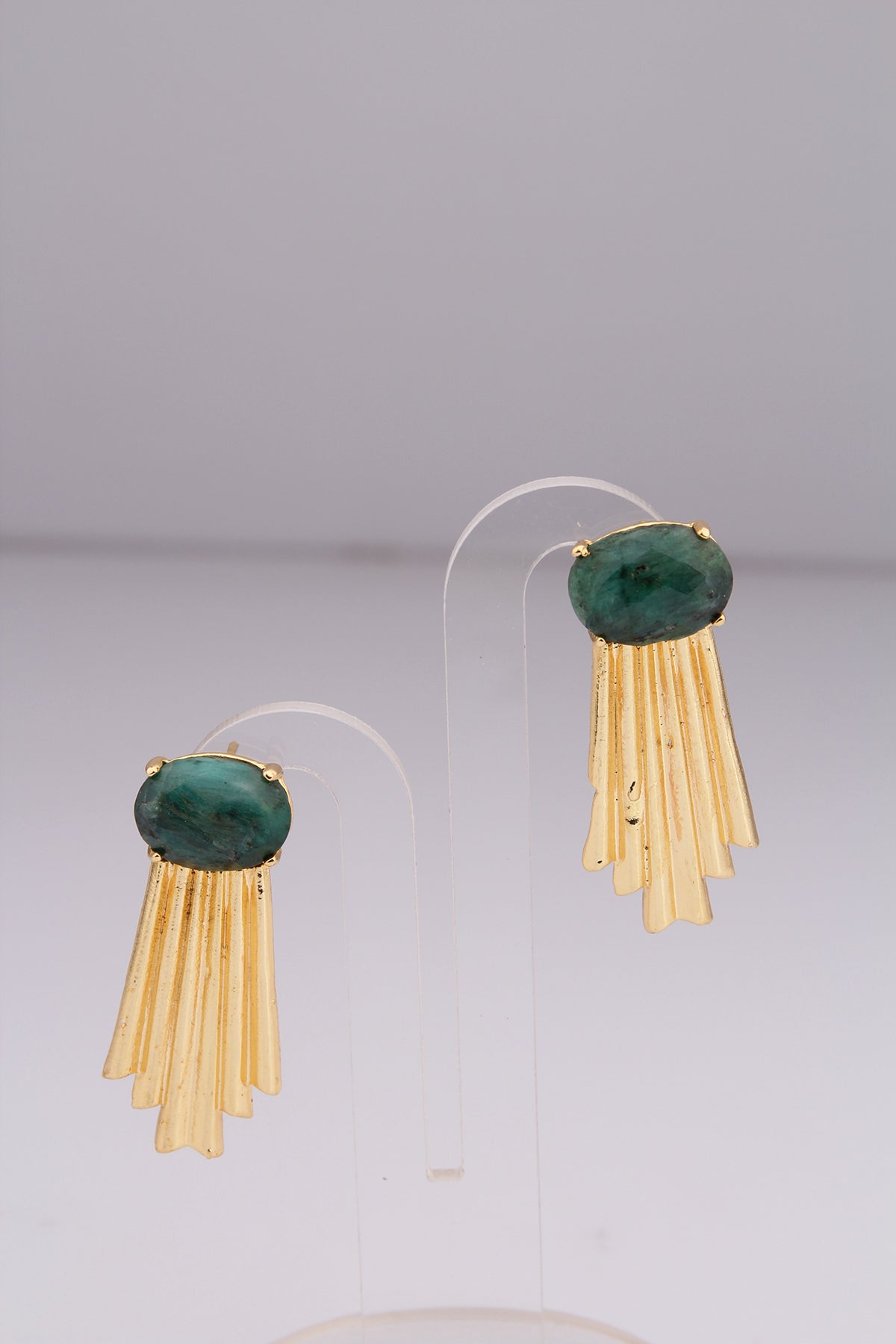 Root Emerald Earring