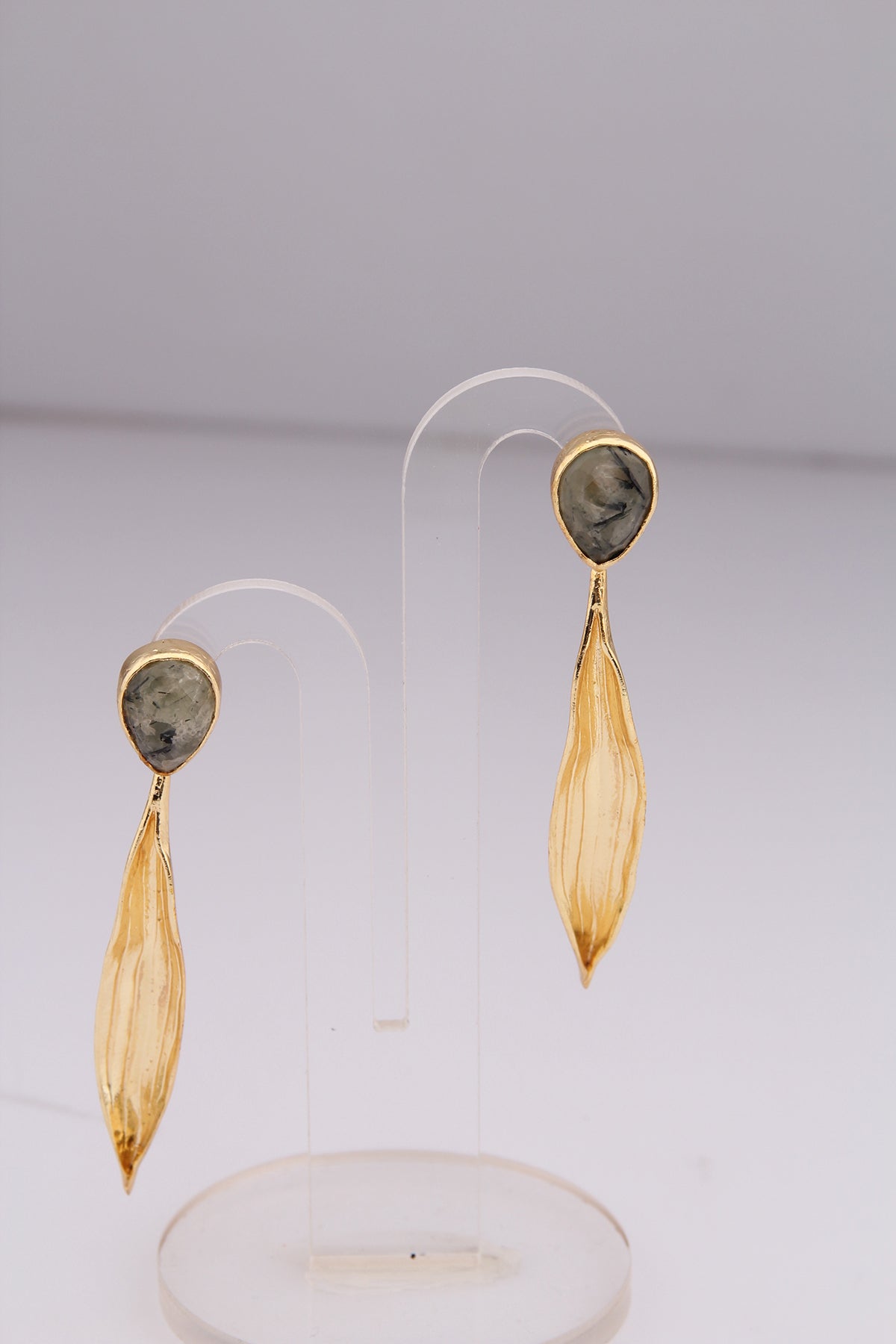 Prehnite Earring