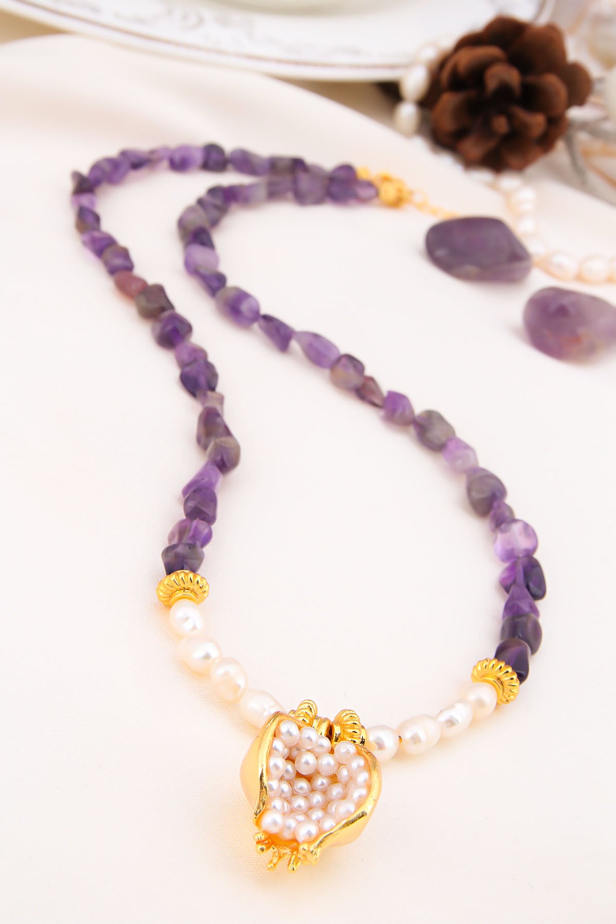 Ametyhyst & Pearl Necklace