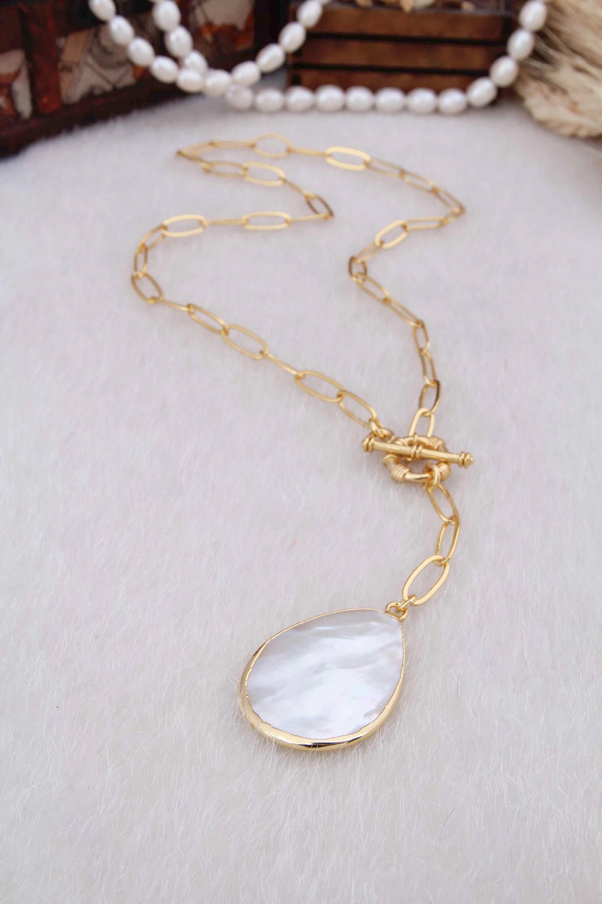 Nacre Collier