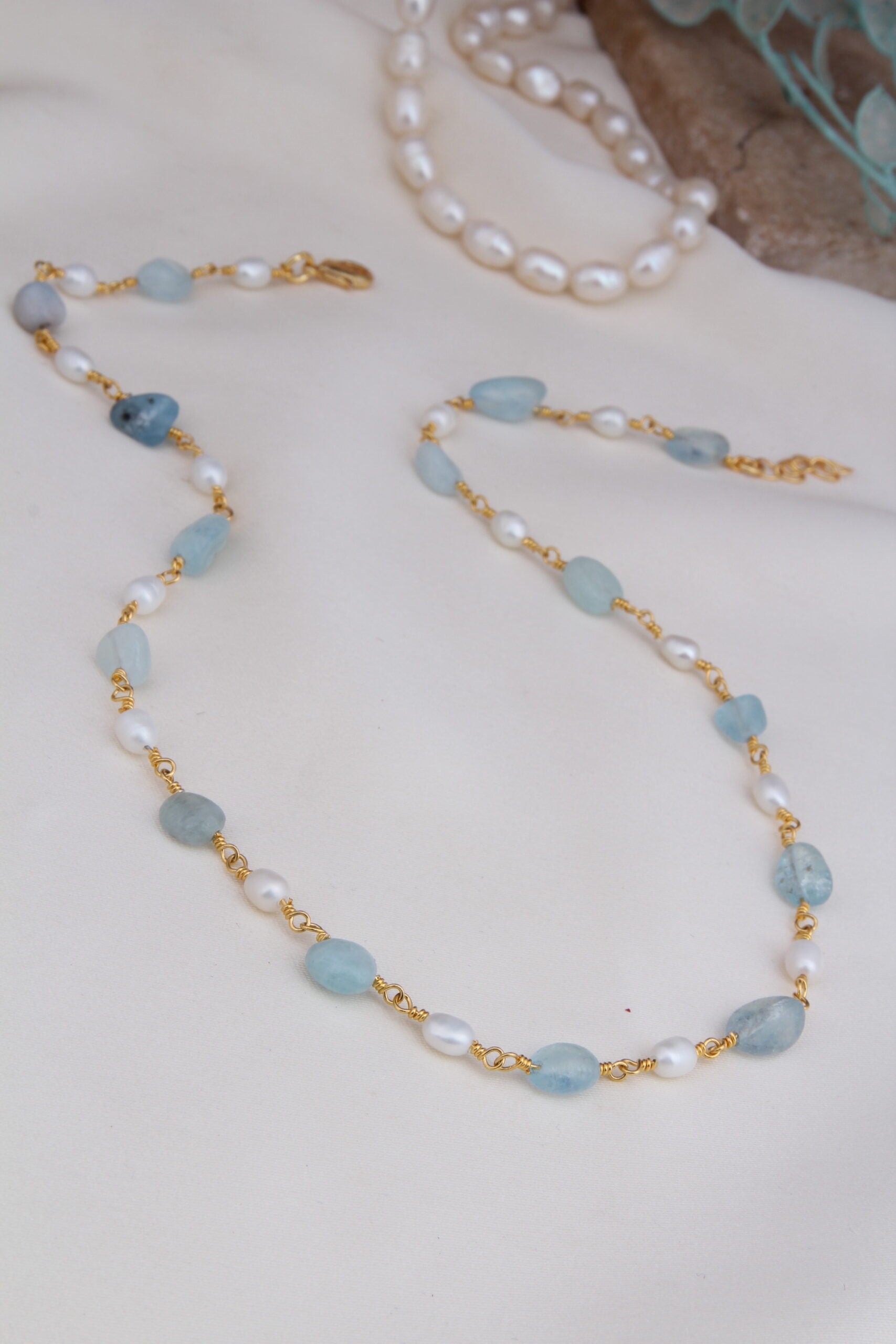 Aquamarine & Pearl Collier