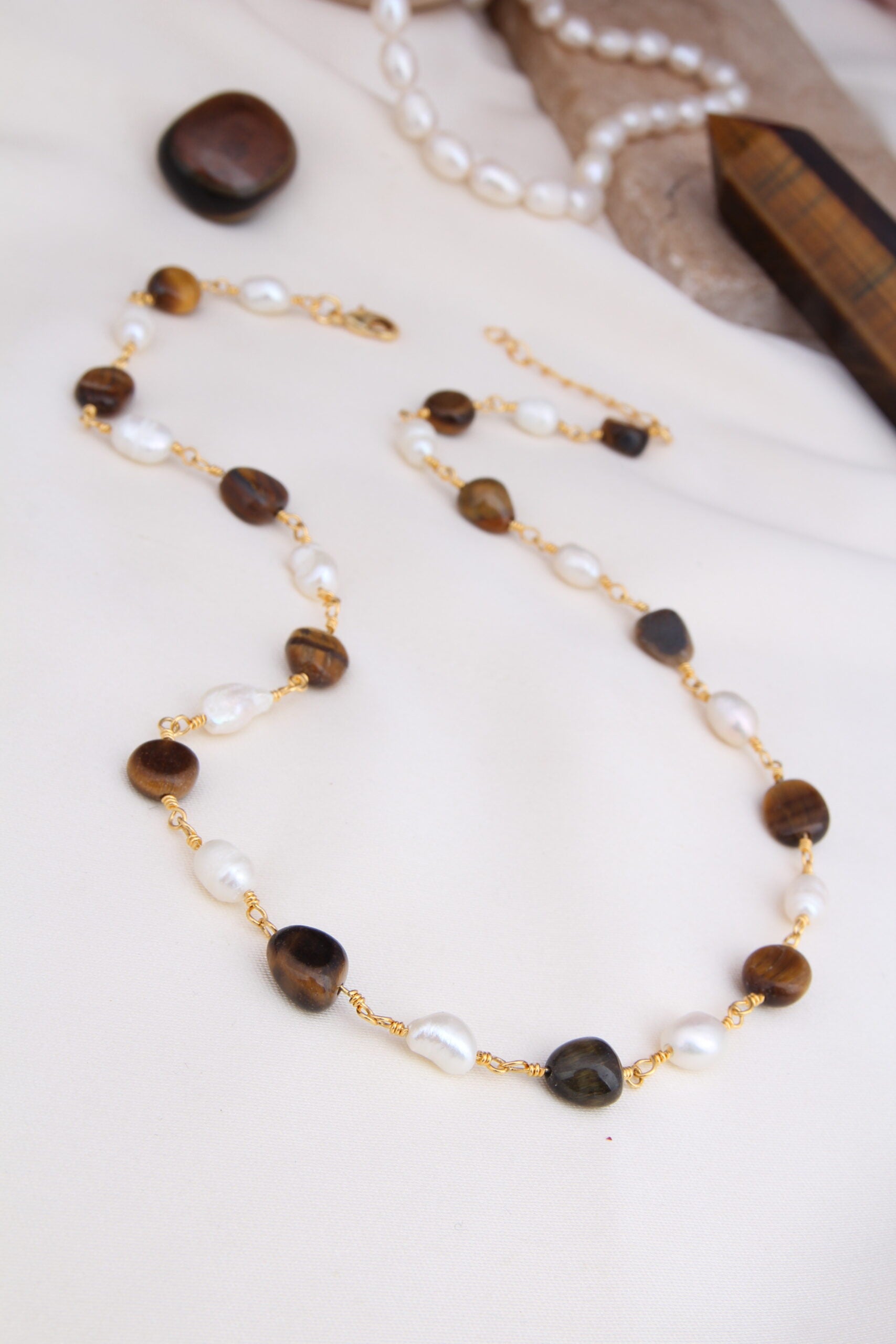 Tiger Eyes & Pearl Collier