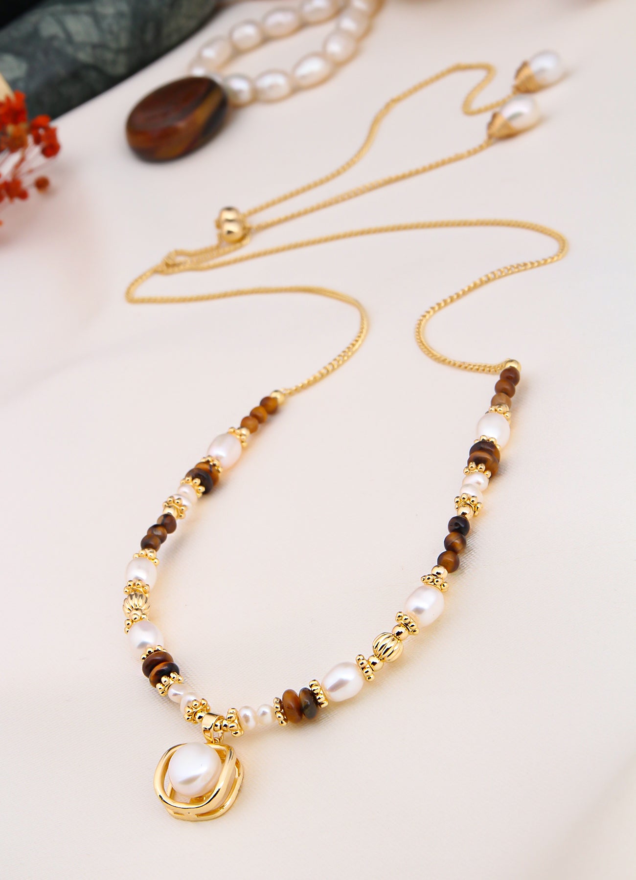 Agate & Pearl Necklace