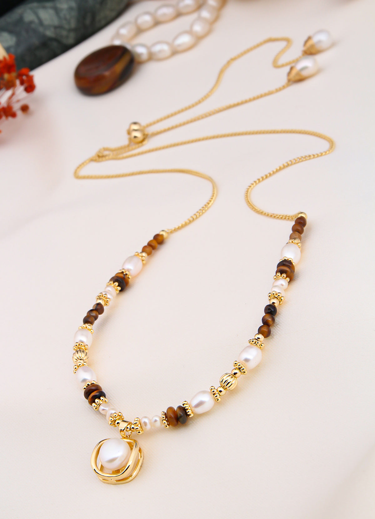 Agate & Pearl Necklace