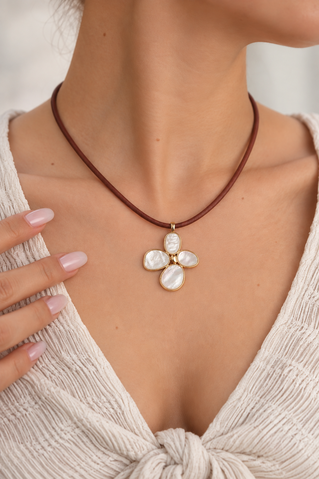 Nacre Necklace