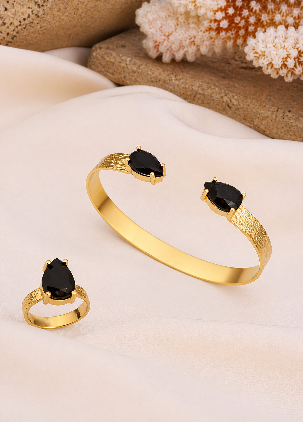 Zircon Set